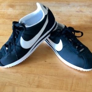Brand New Women's Nike Cortez Size 6.5 Black